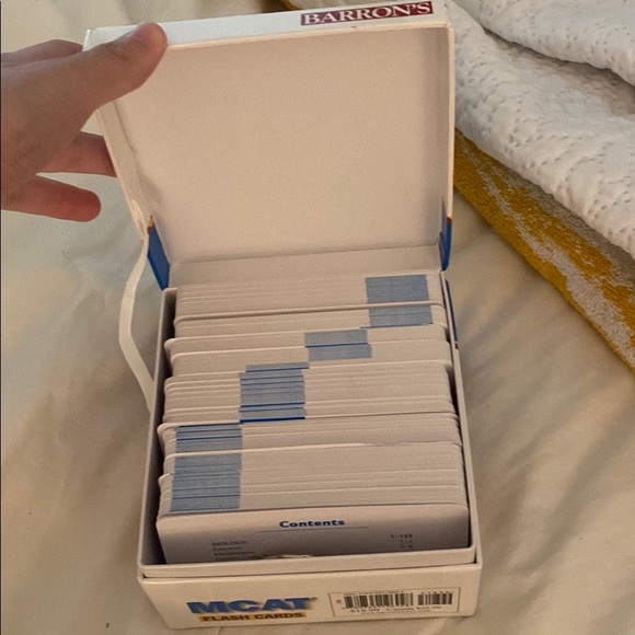 MCAT Prep Books + interview book+ flashcards!! - Picture 4 of 8